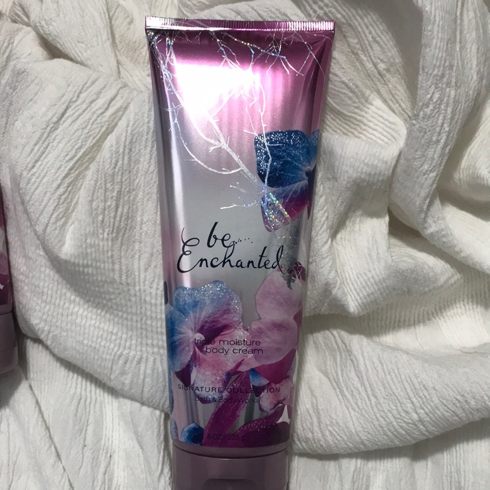 NEW - Bath & Body Works. Be Enchanted - Picture 2 of 4